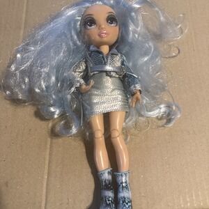 RAINBOW HIGH Doll Gabriella Icely Fashion Doll Series 3 Ice Light Blue 2021 MGA.